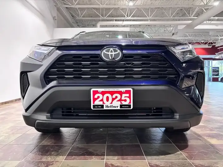 Toyota Rav4 2025 photo 4