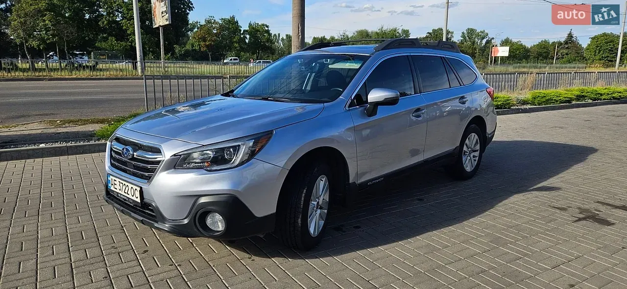 Subaru Outback 2017 photo 2
