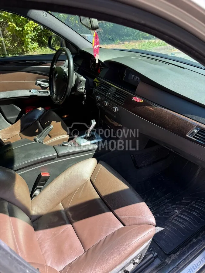 BMW 525 2010 photo 5