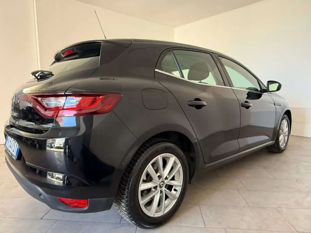 Renault Megane 2019 photo 5