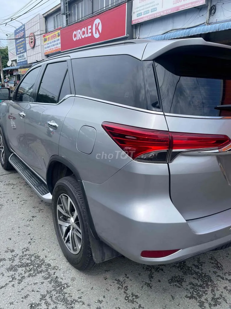 Toyota Fortuner photo 5