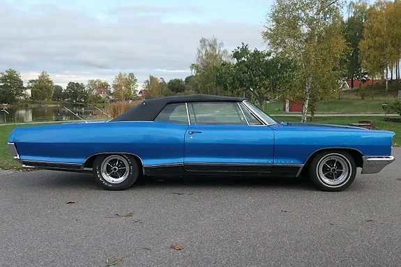 Pontiac Bonneville 1966 photo 3
