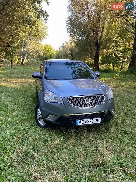 KG Mobility Korando 2013 photo 3