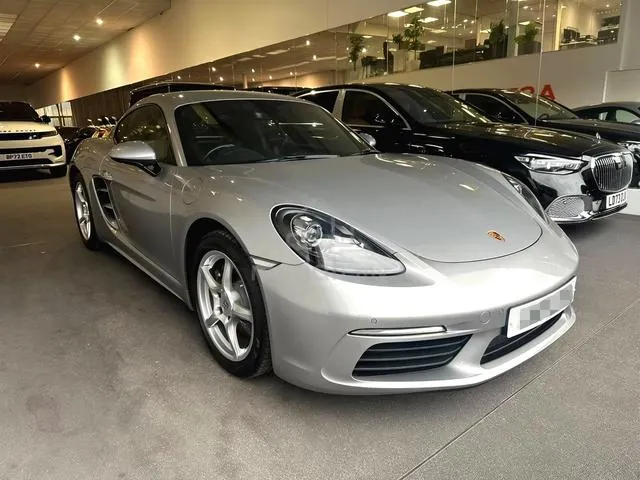 Porsche 718 Cayman