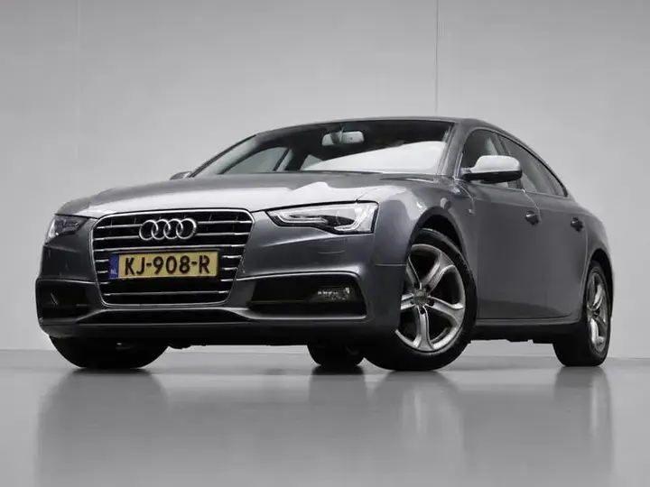 Audi A5 2016 photo 2