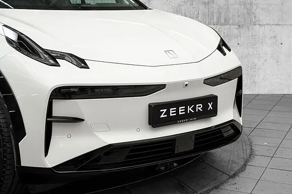 Zeekr X 2025 photo 2