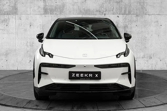Zeekr X 2025 photo 3