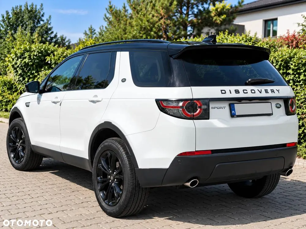Land Rover Discovery Sport 2017 photo 3