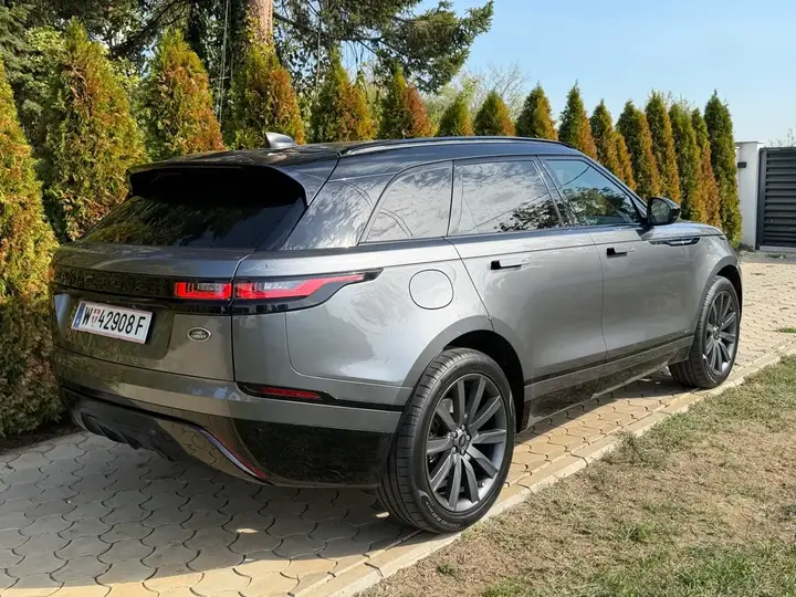 Land Rover Range Rover Velar 2018 photo 3