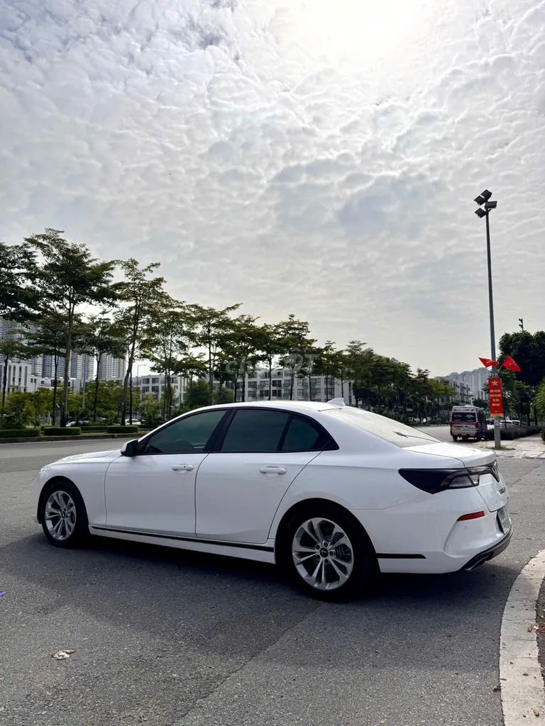 Vinfast Lux A 2021 photo 5