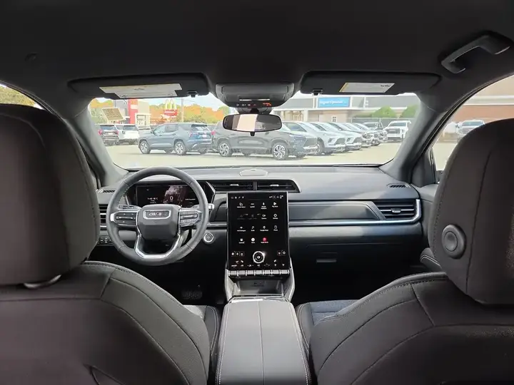 GMC Terrain 2027 photo 3