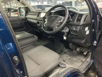 Toyota Hiace 2020 photo 4