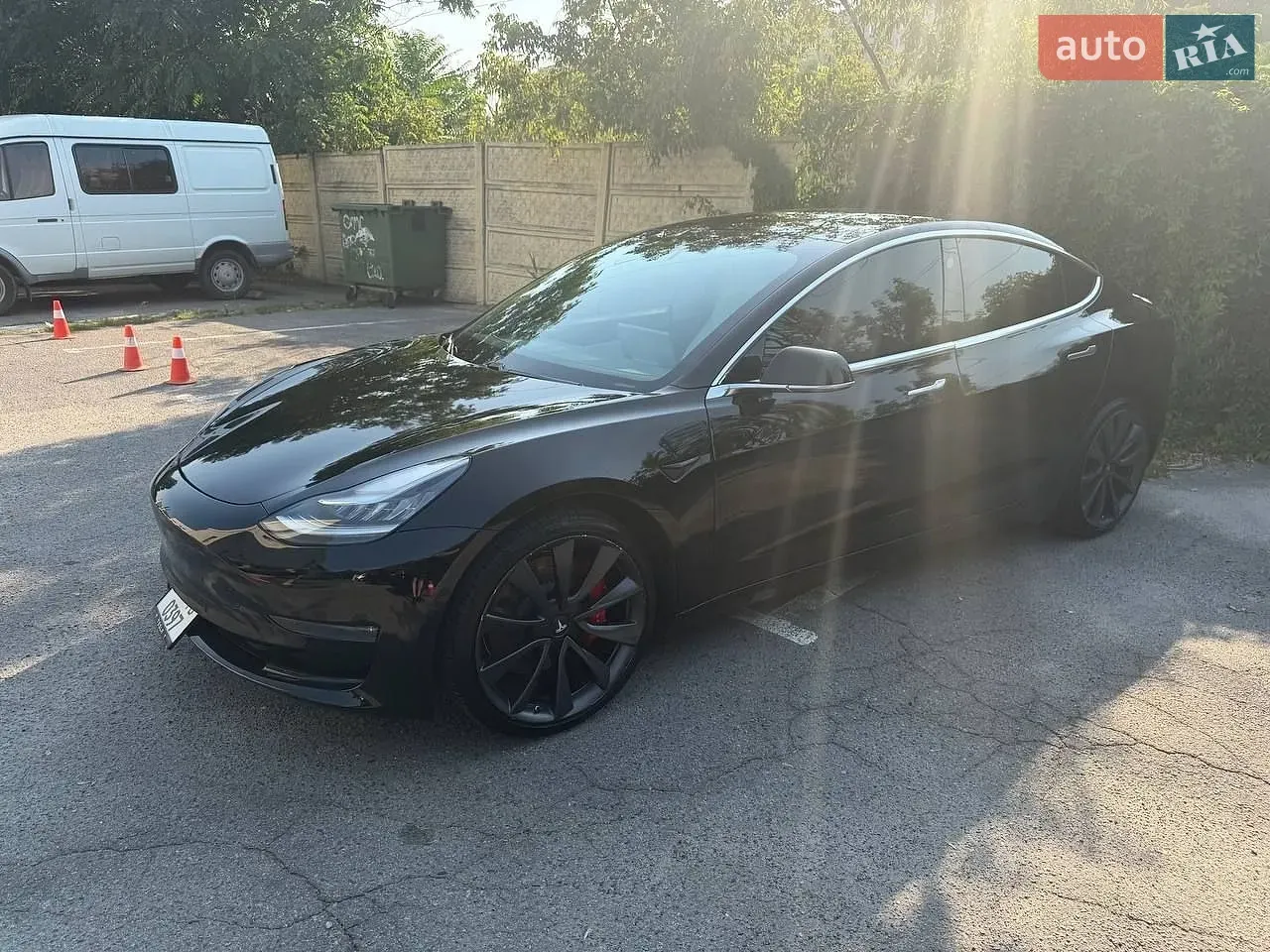 Tesla Model 3 2020 photo 3