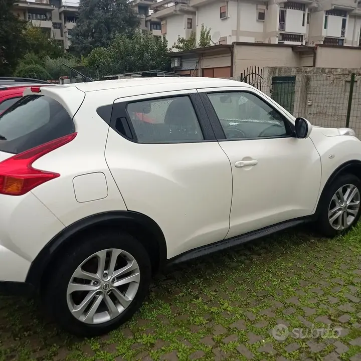 Nissan Juke 2015 photo 2