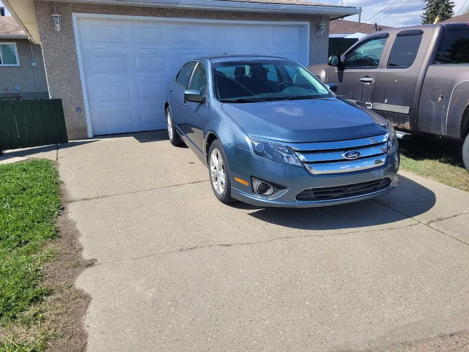 Ford Fusion 2012 photo 2