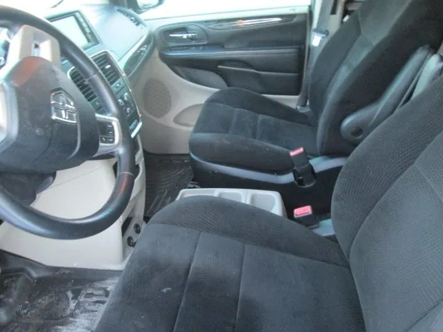 Dodge Caravan 2015 photo 5