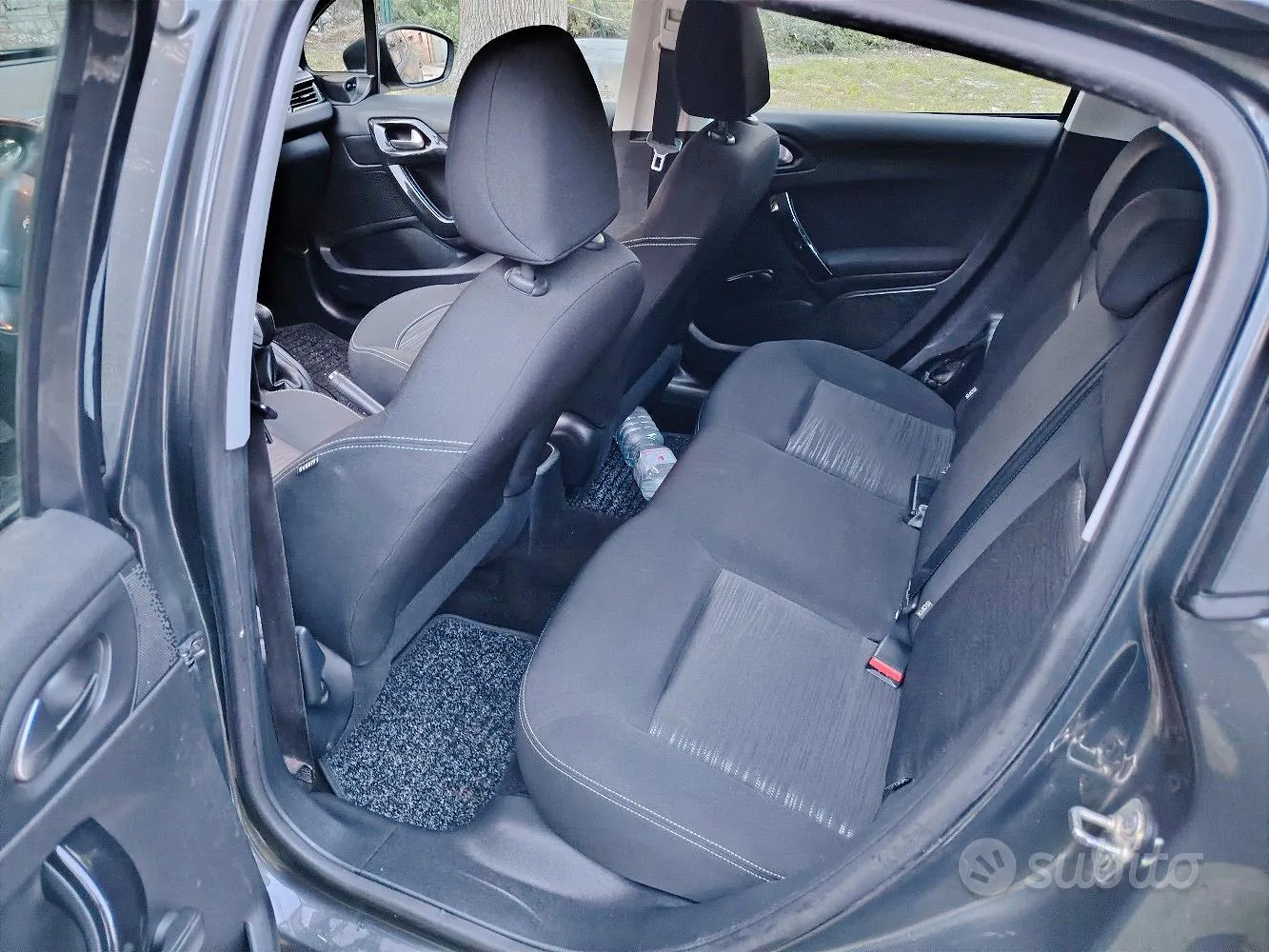 Peugeot 208 2014 photo 5