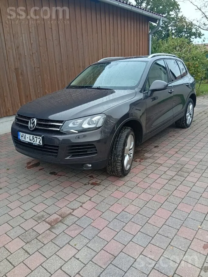 Volkswagen Touareg 2012 photo 2