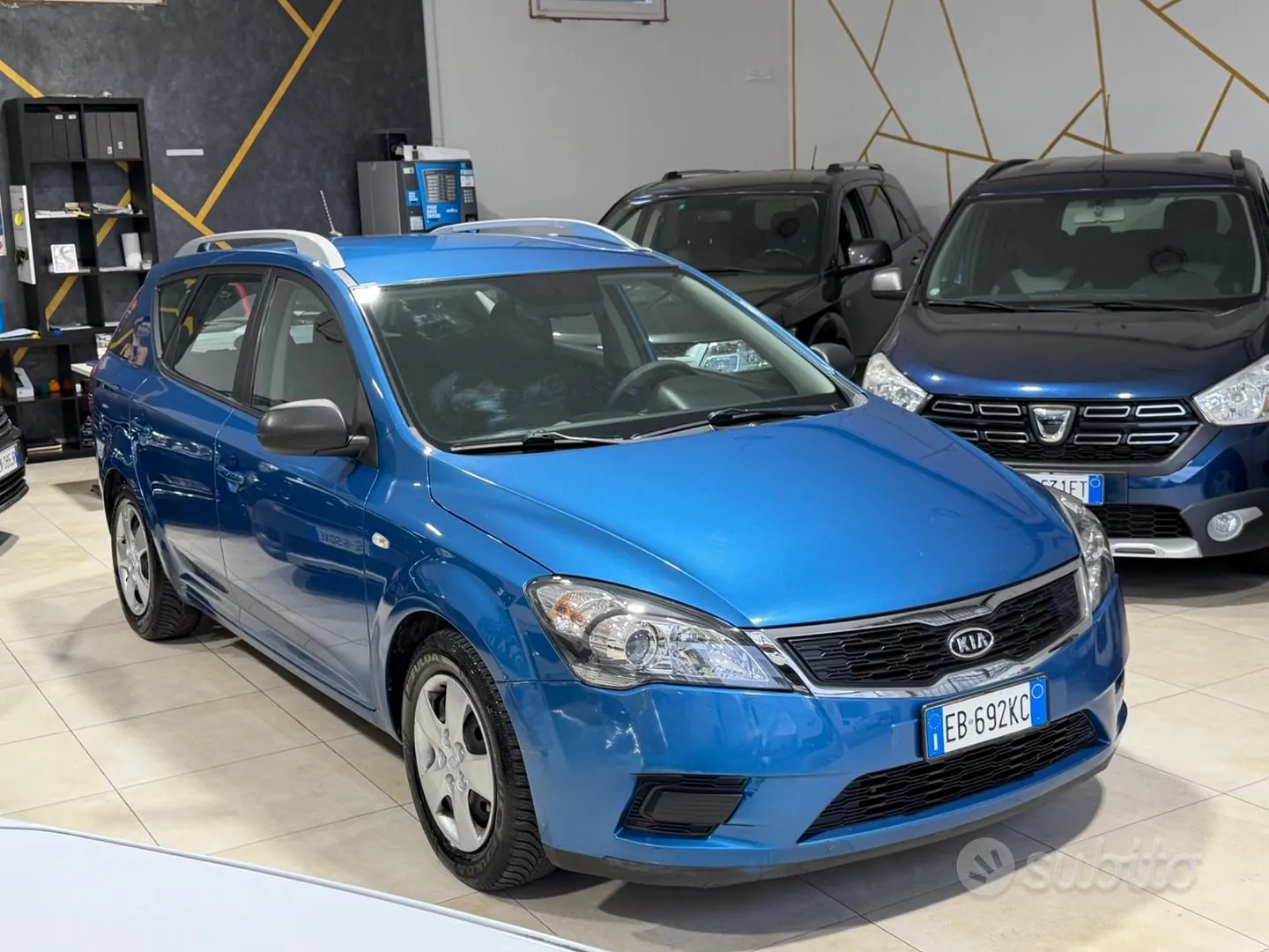 Kia Ceed 2010 photo 3