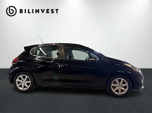 Peugeot 208 2016 photo 2