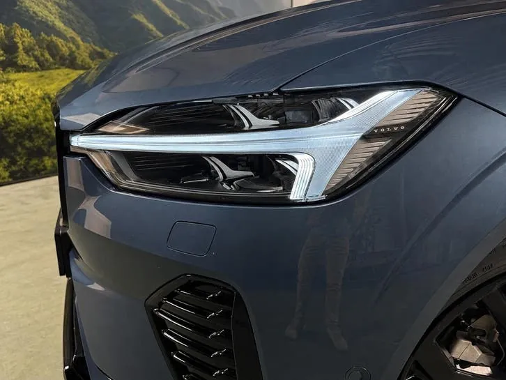 Volvo Xc60 2025 photo 2
