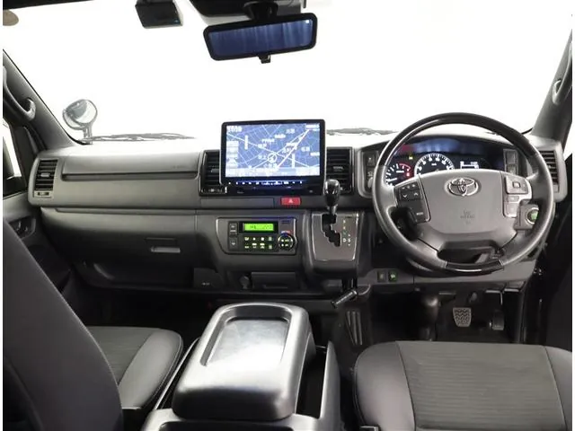 Toyota Hiace Van 2025 photo 5