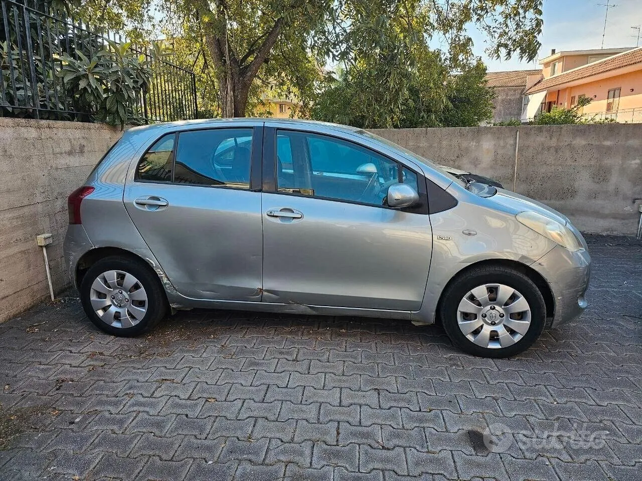 Toyota Yaris 2006 photo 2