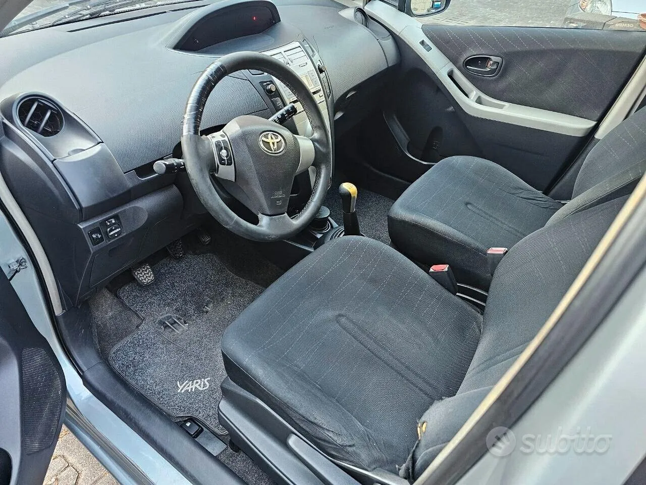 Toyota Yaris 2006 photo 4