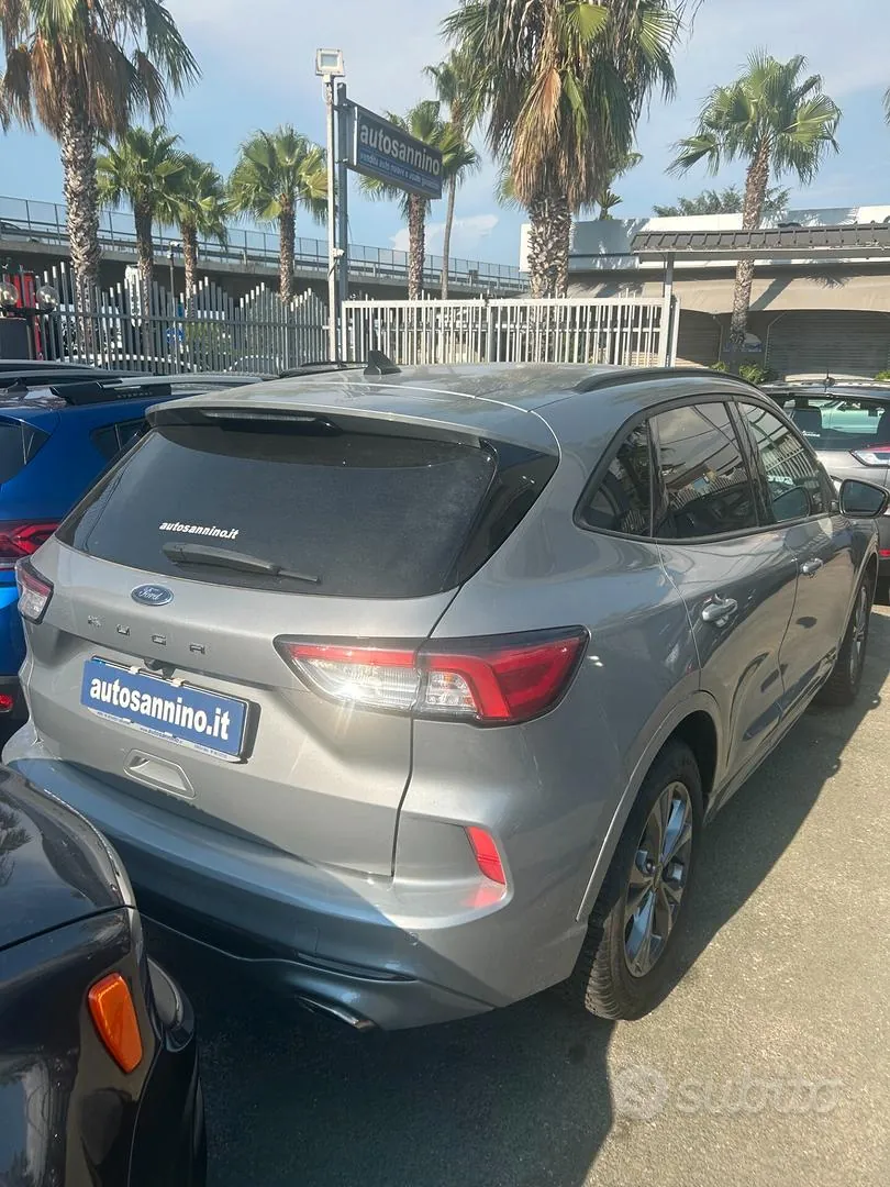 Ford Kuga 2022 photo 3
