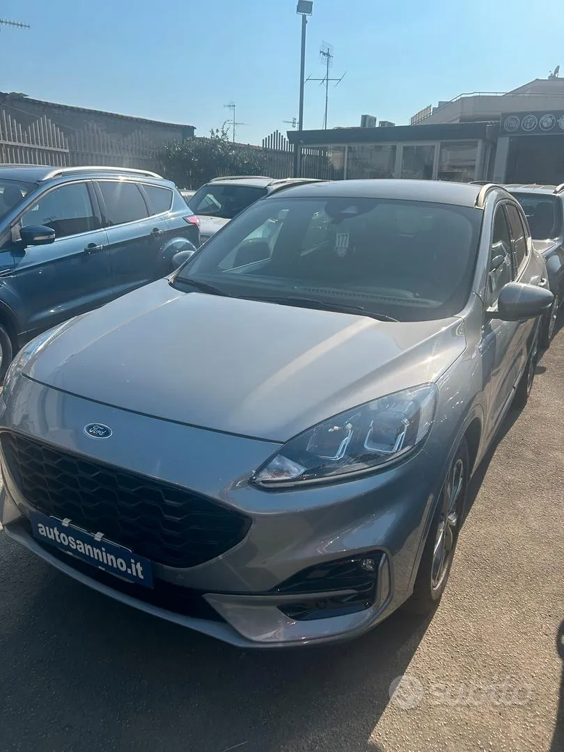 Ford Kuga 2022 photo 2