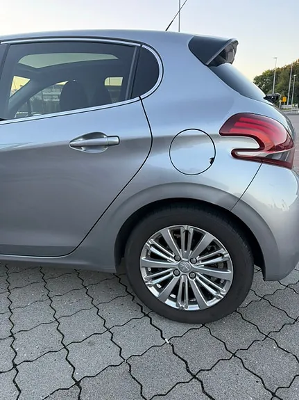 Peugeot 208 2020 photo 5
