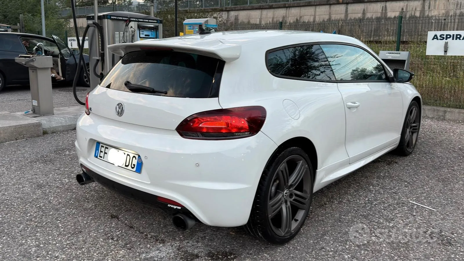 Volkswagen Scirocco 2010 photo 4