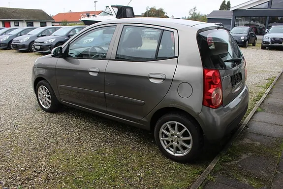 Kia Picanto 2010 photo 5