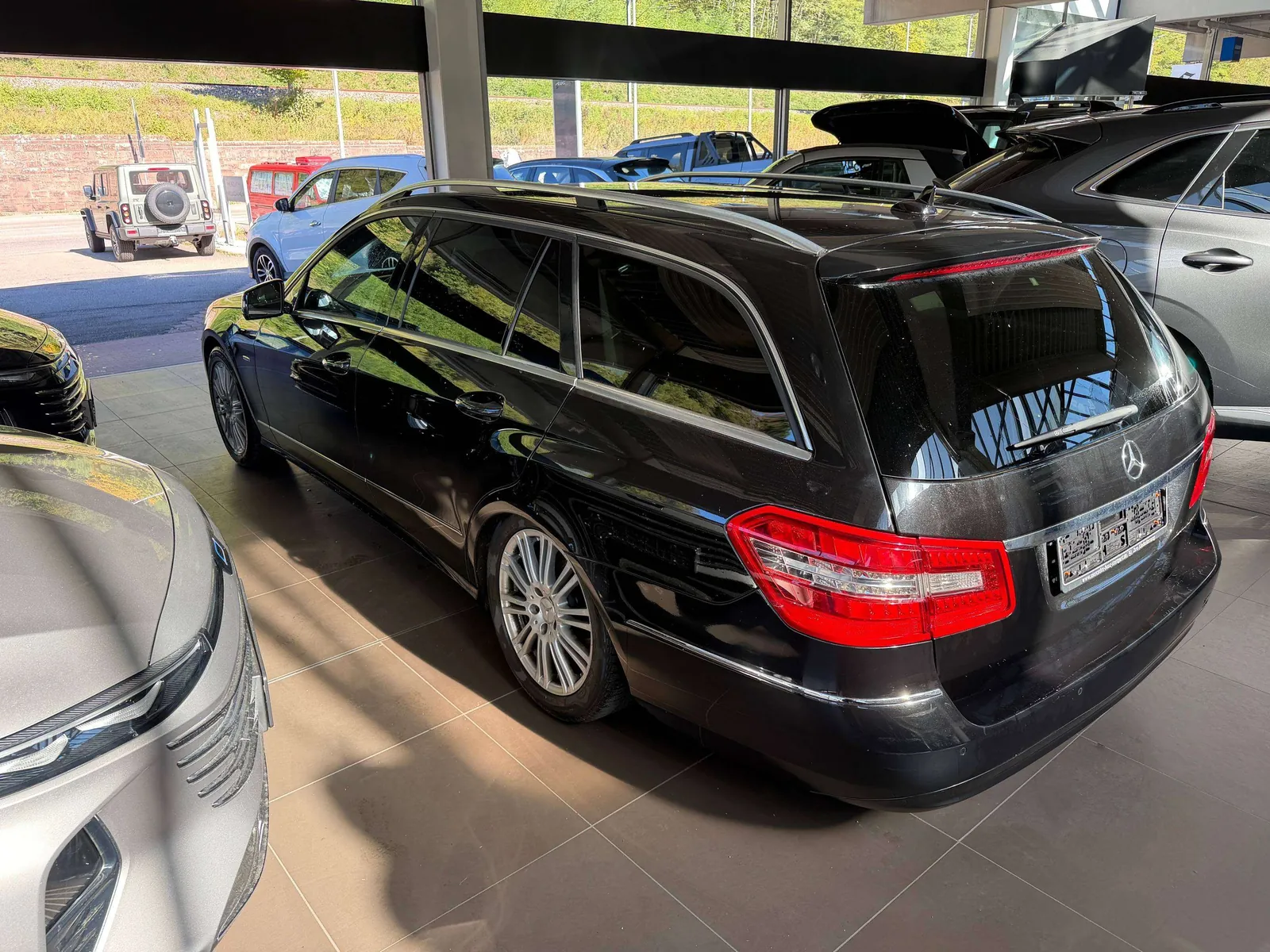Mercedes-Benz E 220 2010 photo 4