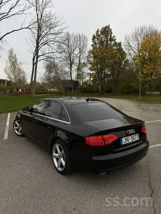 Audi A4 2009 photo 3