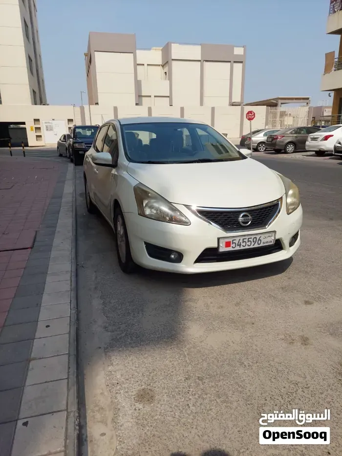 Nissan Tiida 2015 photo 5