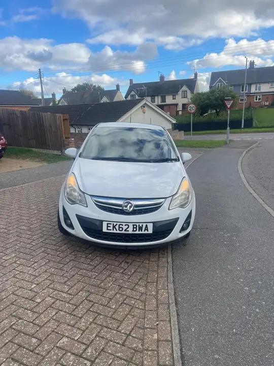Vauxhall Corsa 2012 photo 4