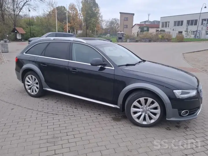 Audi A4 Allroad 2013 photo 4