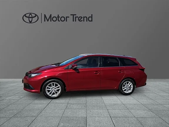 Toyota Auris 2017 photo 3