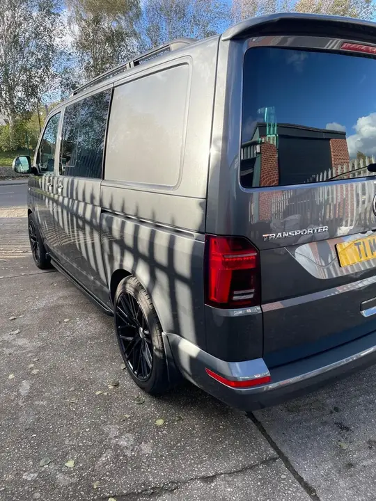 Volkswagen Transporter 2024 photo 3