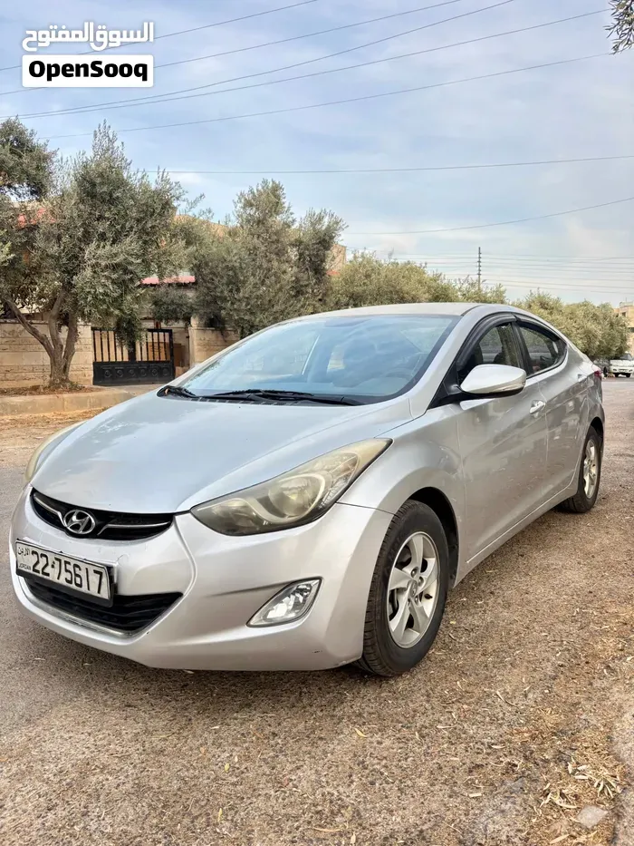 Hyundai Avante 2014 photo 2