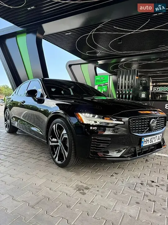 Volvo S60 2023 photo 4