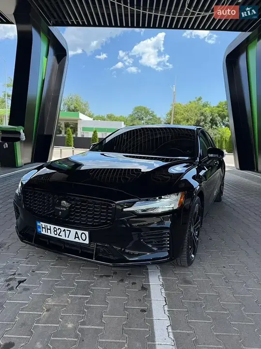 Volvo S60 2023 photo 5