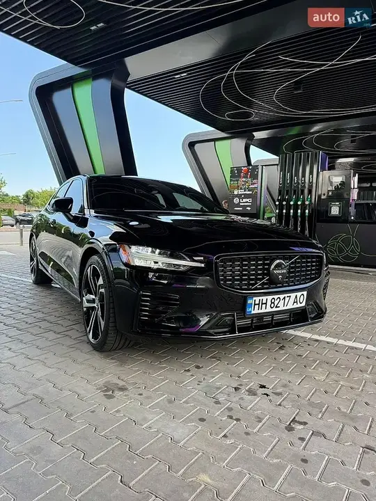 Volvo S60 2023 photo 3