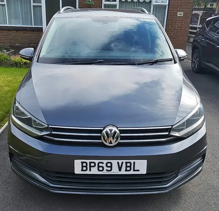 Volkswagen Touran 2020 photo 2