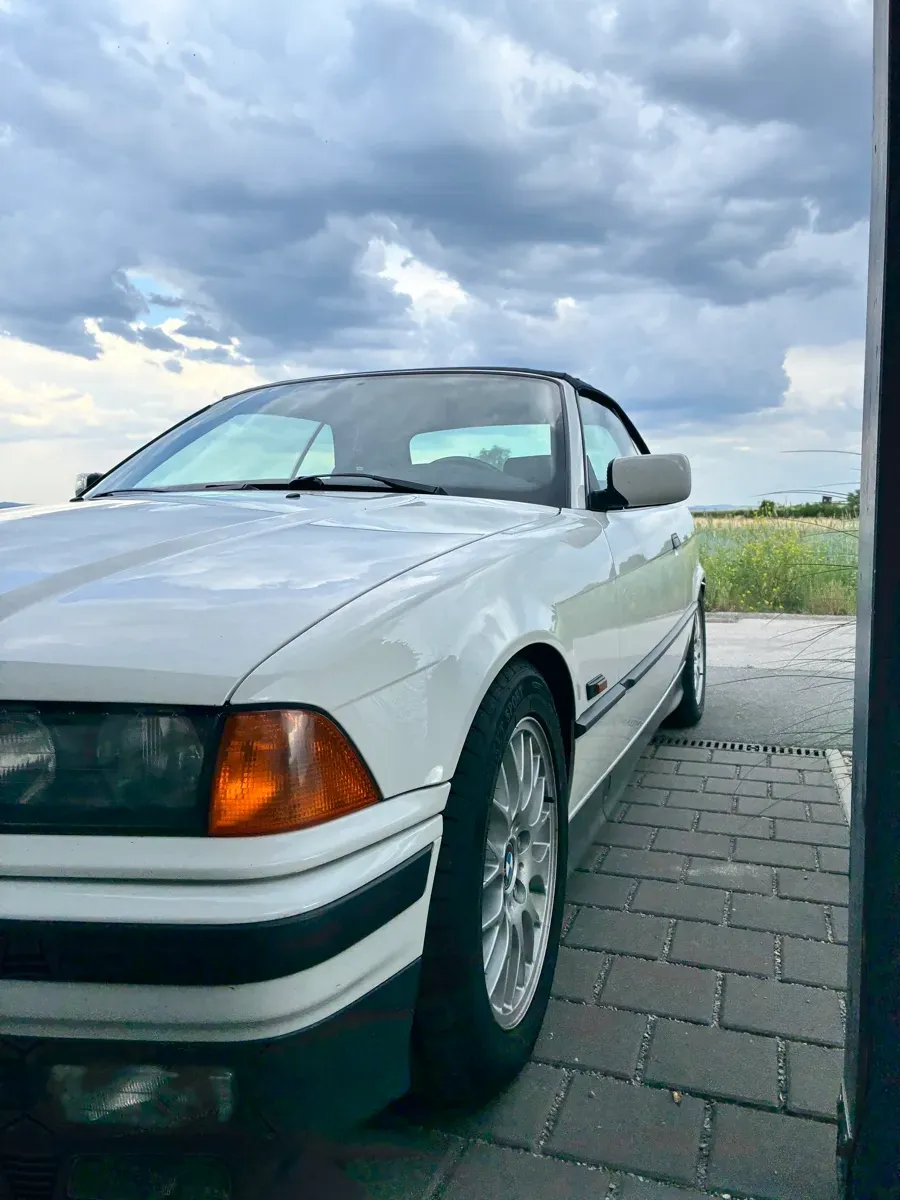 BMW 3 Series 1995 photo 3