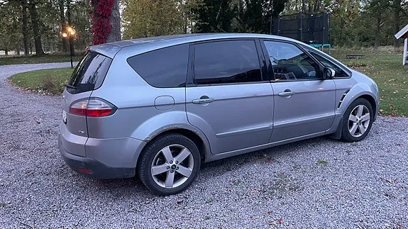 Ford S-Max 2009 photo 4