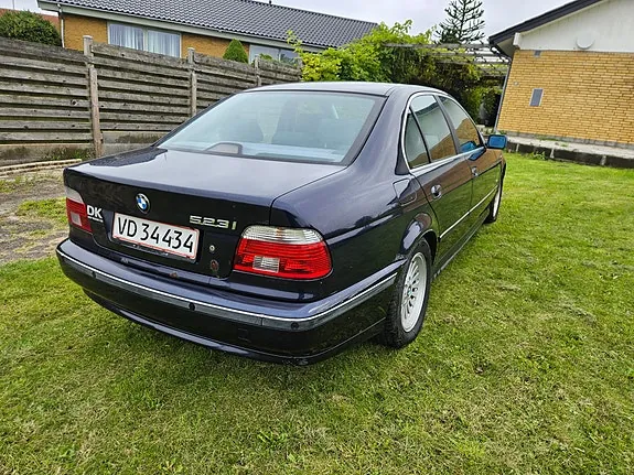 BMW 523I 1998 photo 4