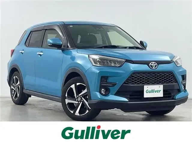 Toyota Riz Hybrid 2022 photo 2