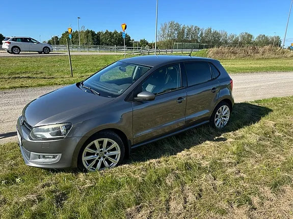 Volkswagen Polo 2010 photo 2